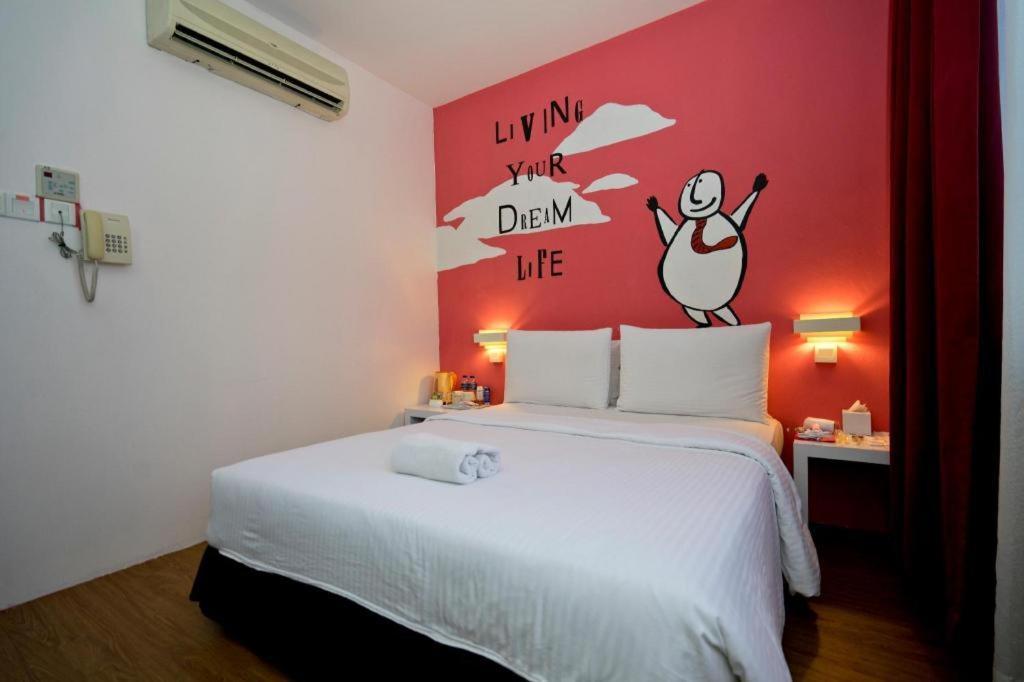 Zoom Boutique - Danga Bay Hotel