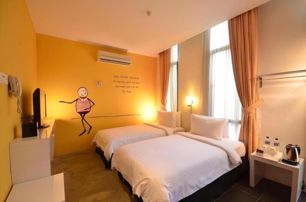 Zoom Boutique - Danga Bay Hotel 2*